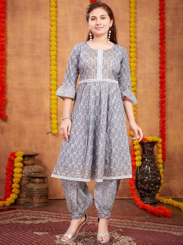 Punjabi suit myntra clearance