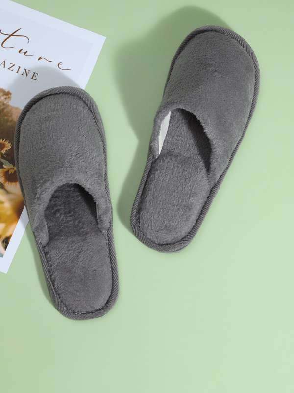 Mast and harbour flip flops store
