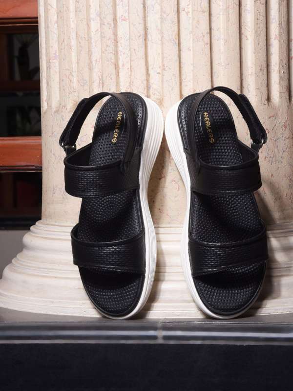 Rainy wear sandals for ladies online