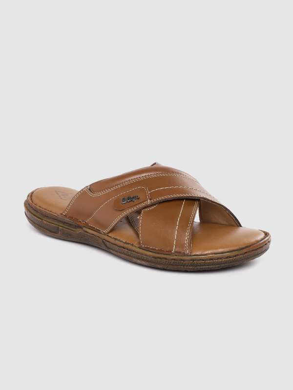 Lee cooper chappal hotsell