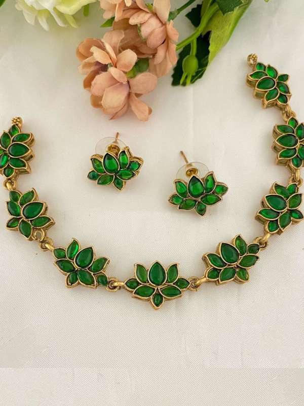 Artificial jewellery online myntra deals
