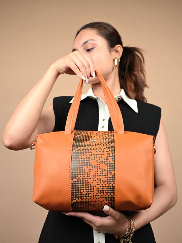 Baggit orange sling bag sales
