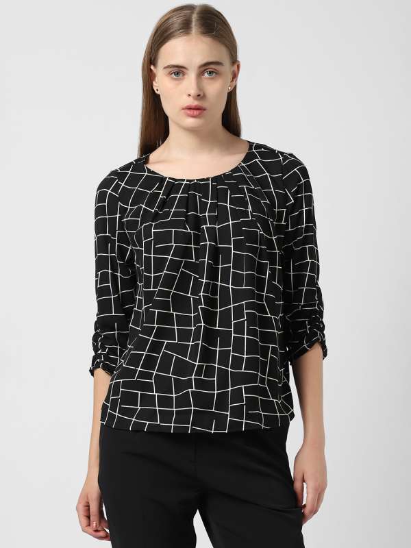 Checkered top black and white sale