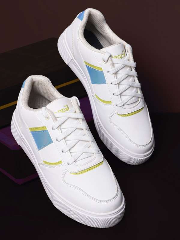 Force 10 white shoes top