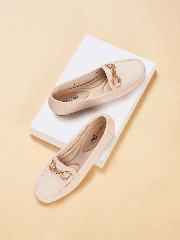 Forever glam shoes by pantaloons hotsell