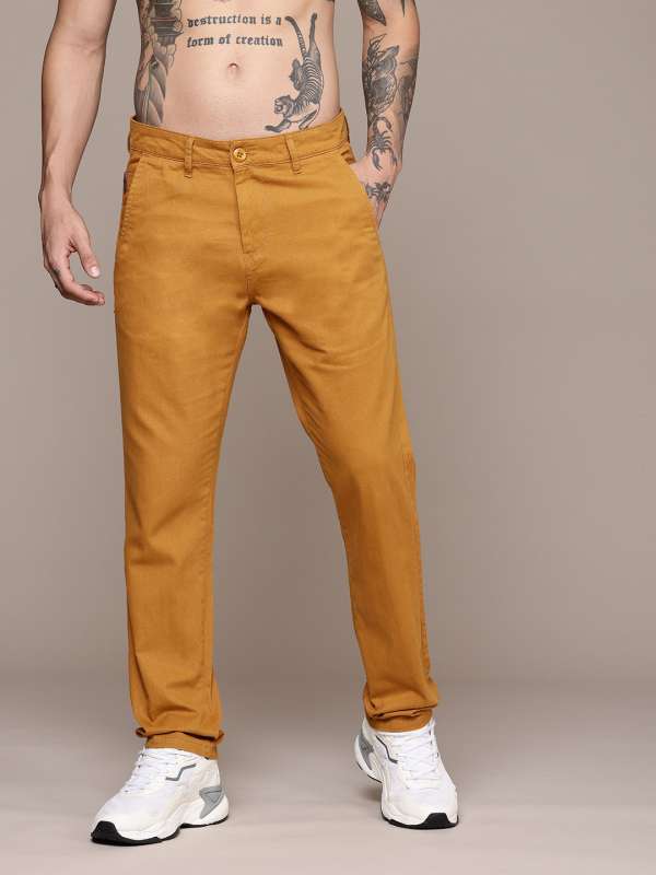 Chinos color camel best sale