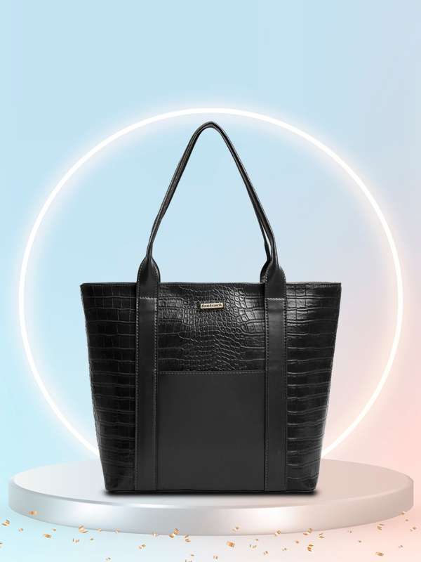 Fastrack Bags Range Below 1000 Buy Fastrack Bags Range Below 1000 online in India