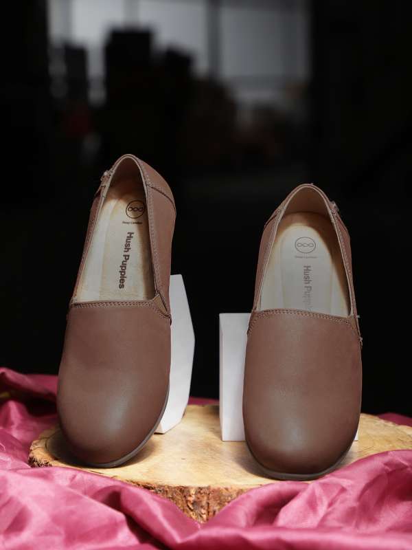 Flat shoes hush puppies clearance
