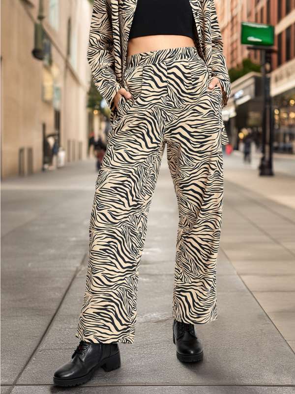 Tiger print joggers shop