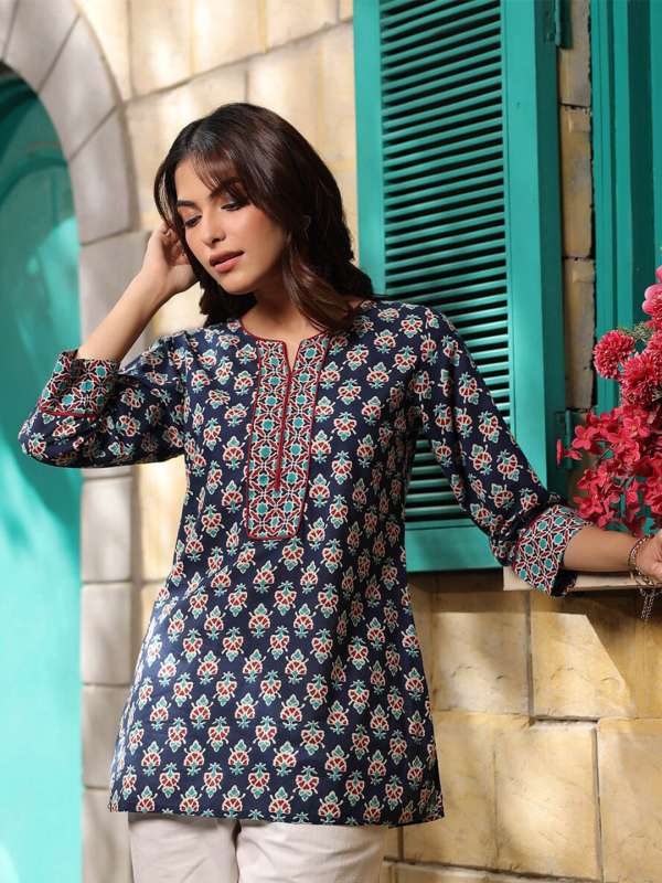 Myntra ladies kurtis clearance