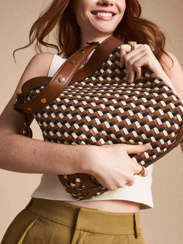 Fossil Shoulder Bags Handbags Buy Fossil Shoulder Bags Handbags online in India