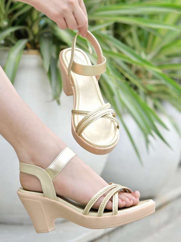 Girls ke sandal online