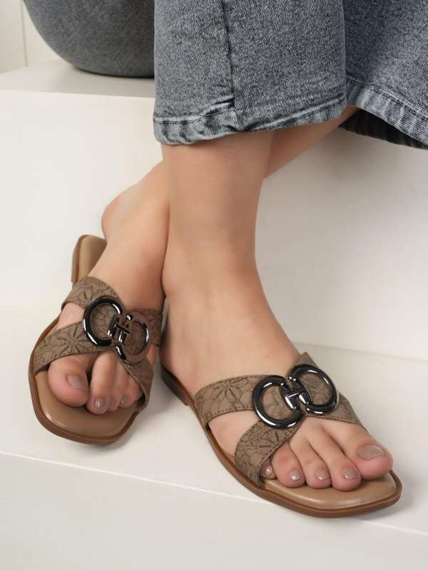 Dressberry flat sandals 2025