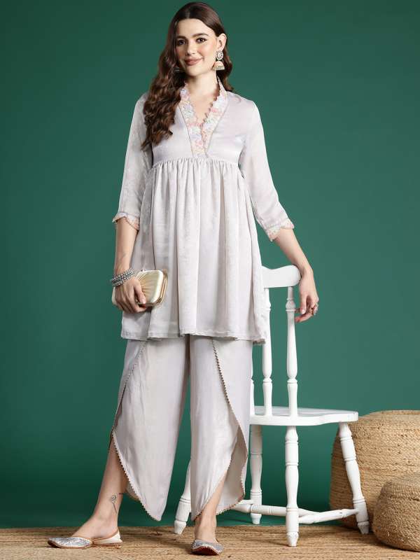 Sangria kurtis online top