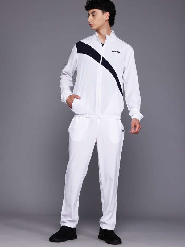 White jogging suit men's shop