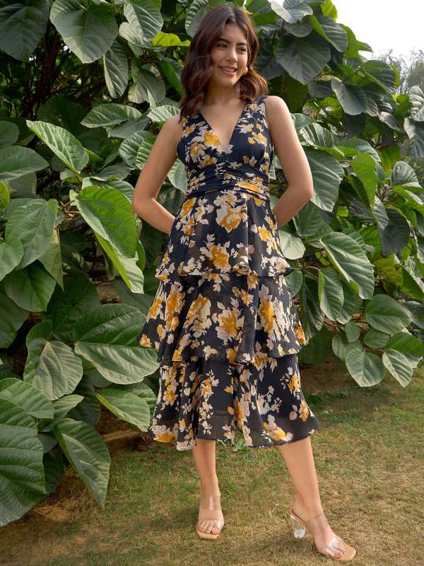 Floral Dresses Buy Floral Print Dress Online in India Myntra