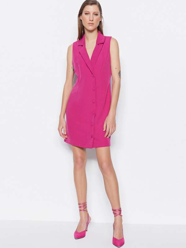 Sleeveless dresses online shop