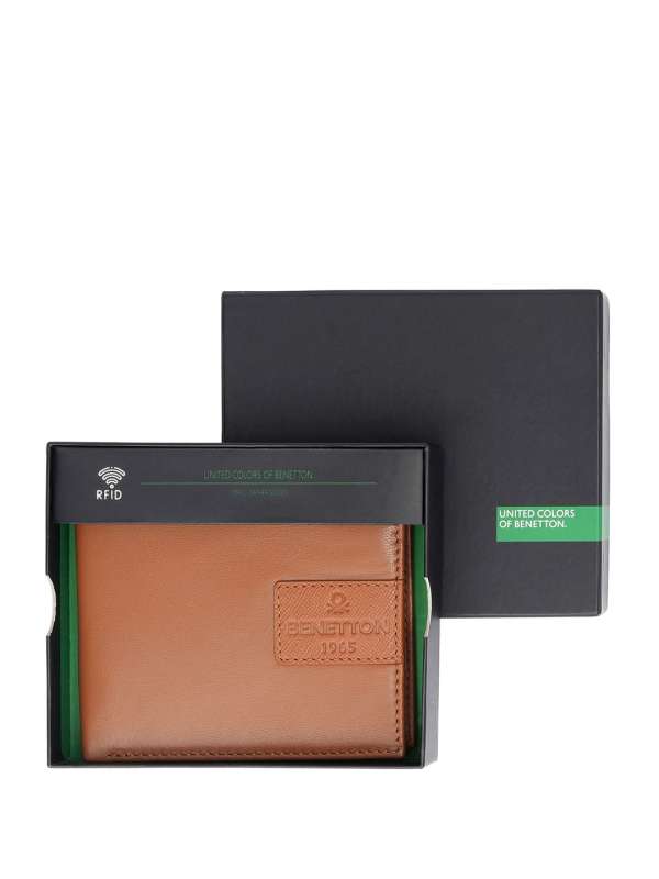 Benetton wallet price cheap