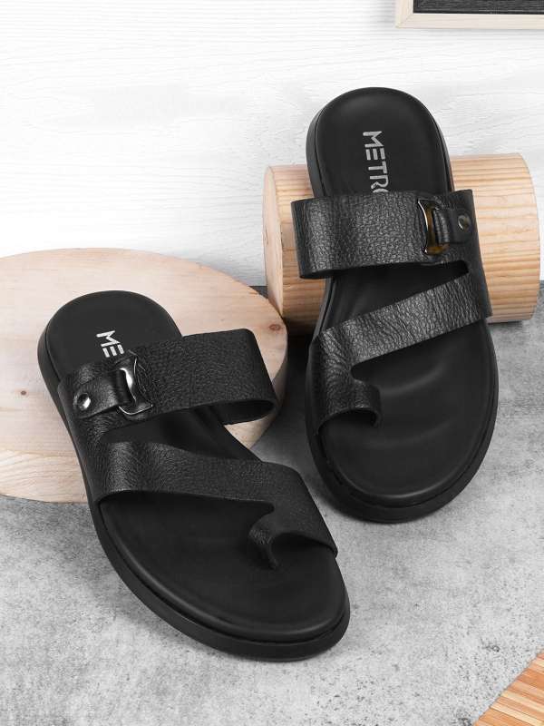 Metro Black Sandals 7745731.htm Buy Metro Black Sandals 7745731.htm online in India