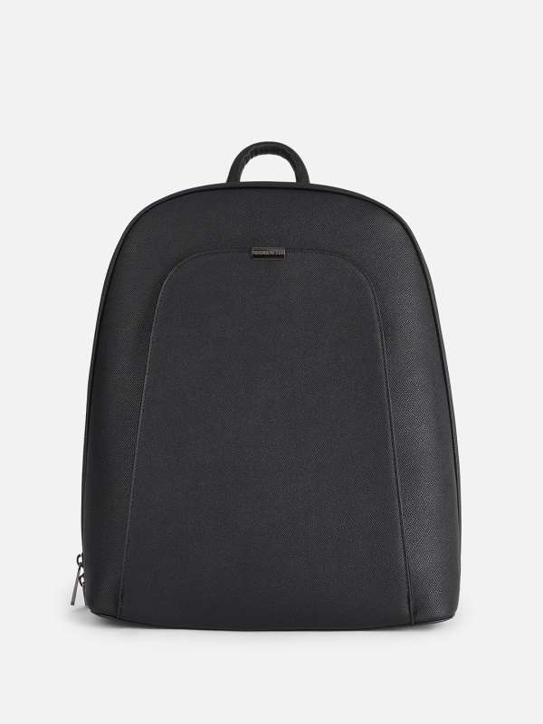 Buy vans backpacks online india on sale