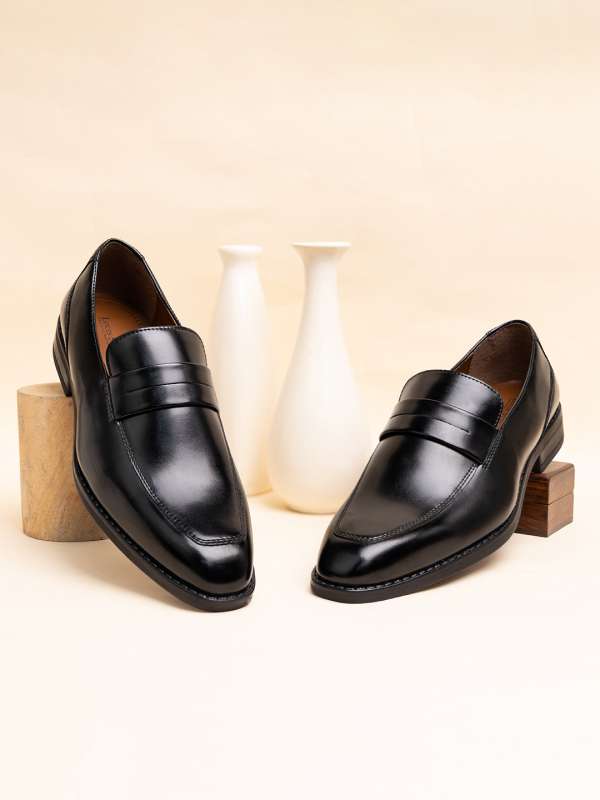 Myntra black formal shoes online