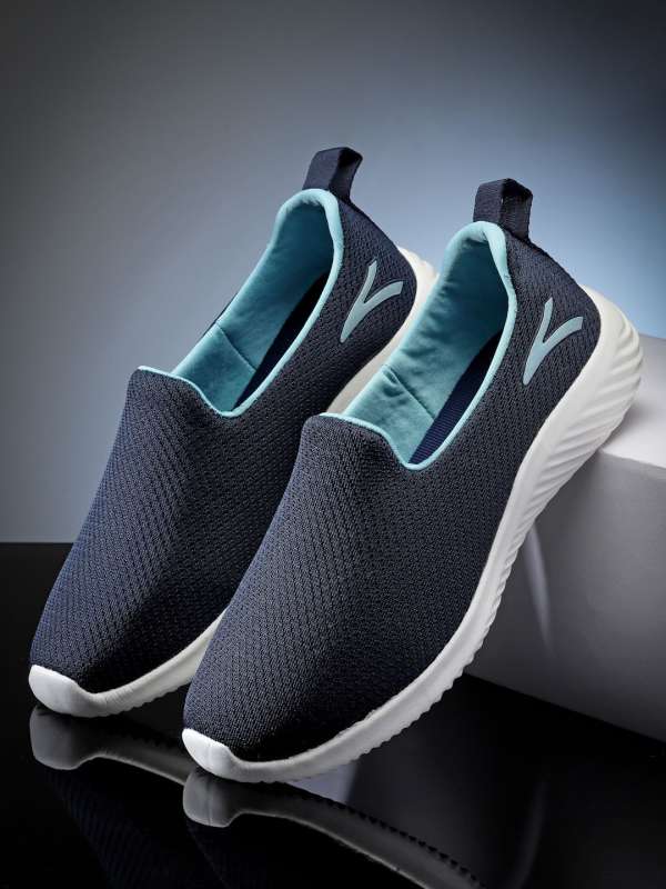 Combo sports shoes offer top