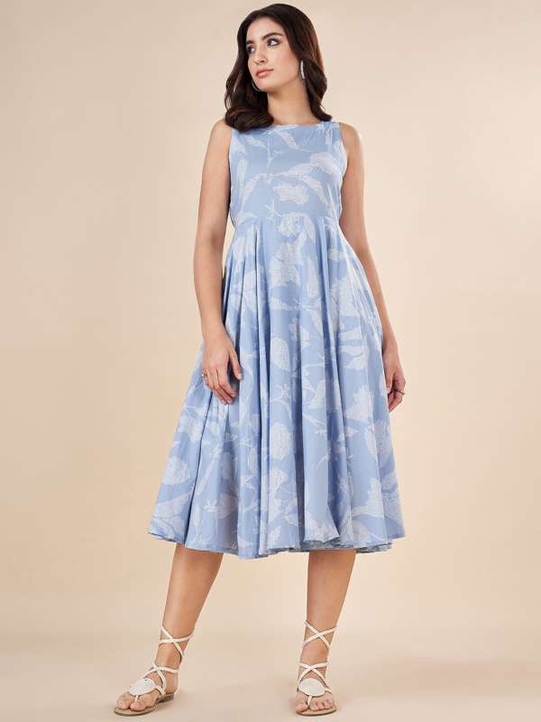 Akkriti by pantaloons dresses best sale