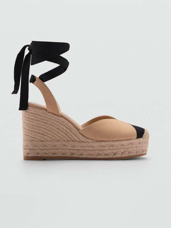 Mango wedges store