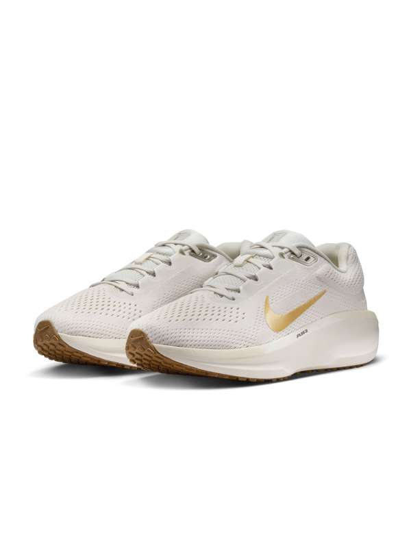 Nike size 11 womens shop