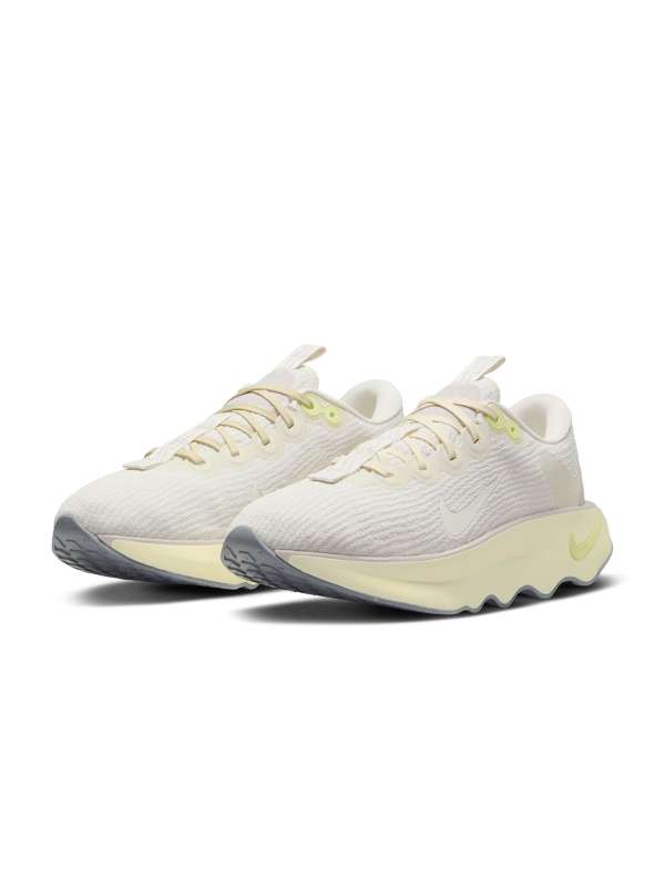 Nike cross trainers womens sale hot sale