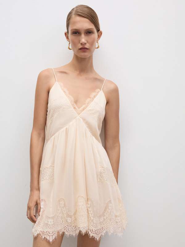 Mango peach dress shop
