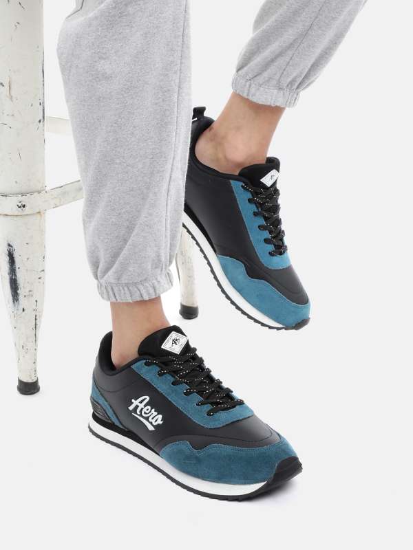 Top 10 sneakers under 2000 outlet