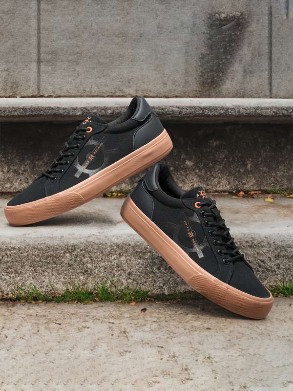 White sneakers for men under 1500 on sale