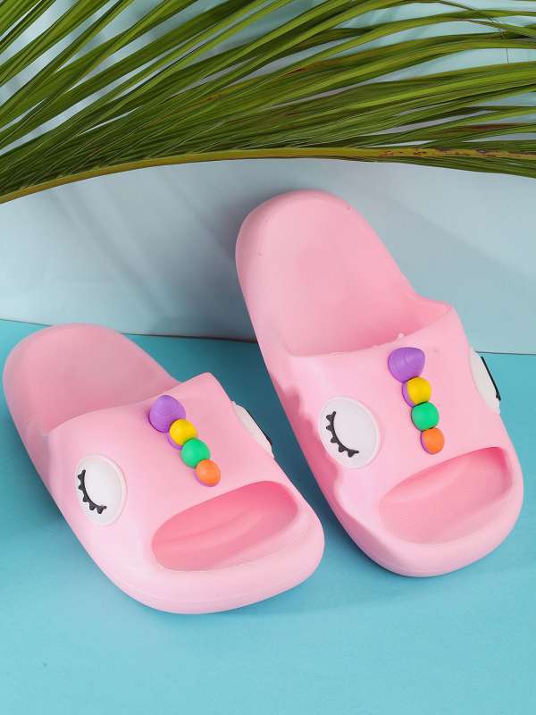 Funky flip flops online india sale