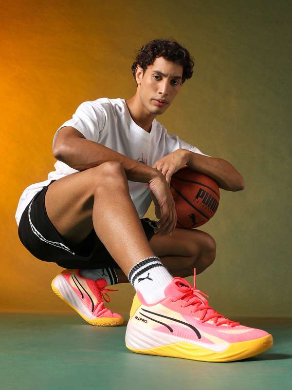Pink basketball shoes for boys clearance