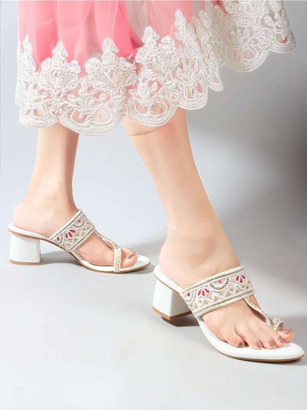Ladies medium heel sandal deals