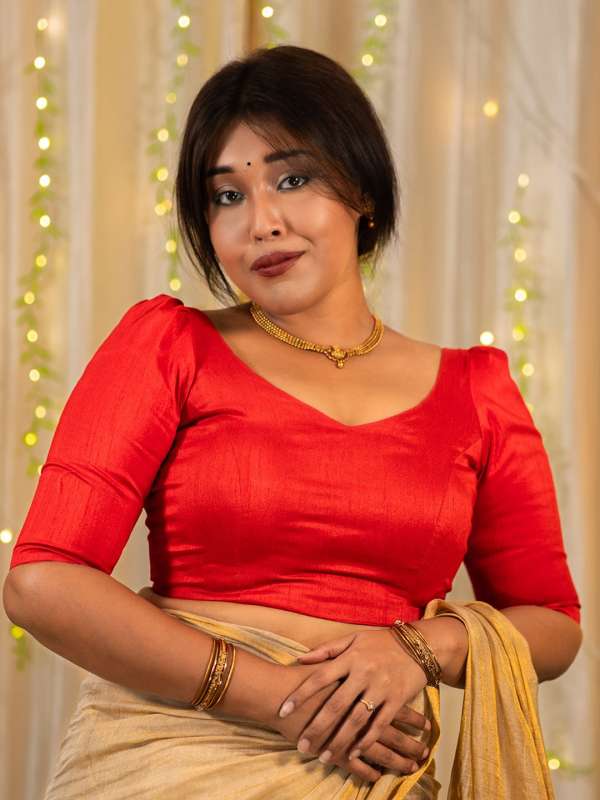 Myntra red saree clearance