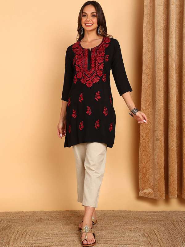 Black Kurtis Get 30 40 off on Balck Kurti Online at Myntra