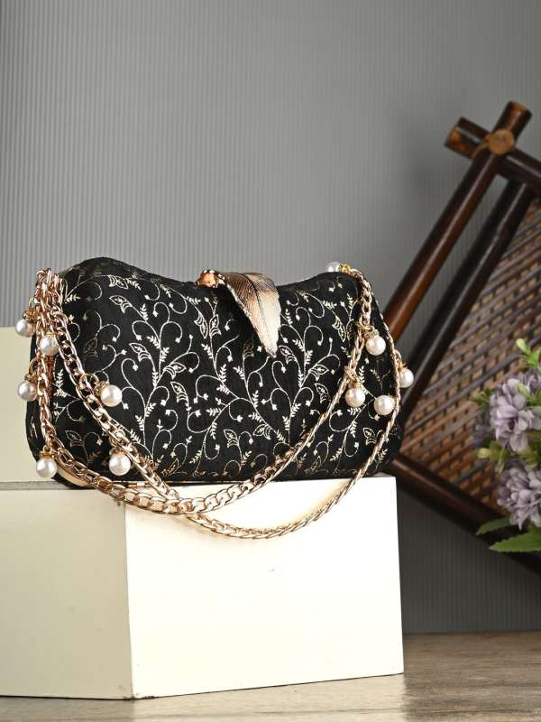Dressberry clutch hotsell