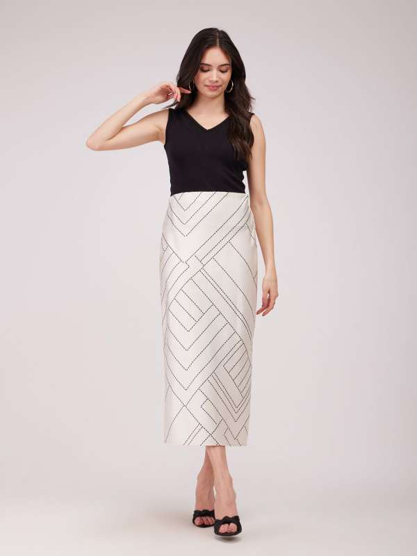 Kazo Black Printed Pencil Skirt 3670635.htm Buy Kazo Black Printed Pencil Skirt 3670635.htm online in India