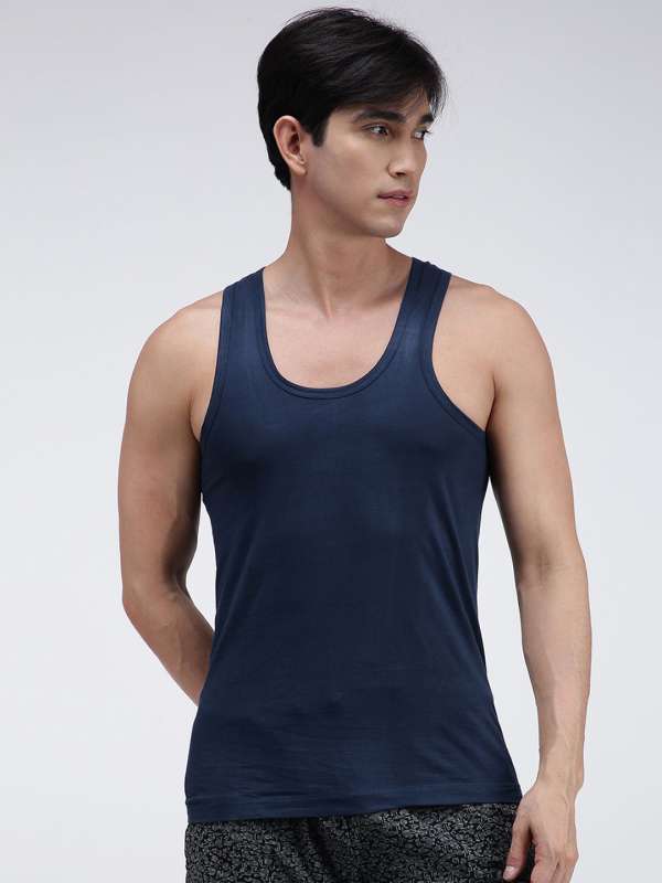 Amul macho thermal wear top