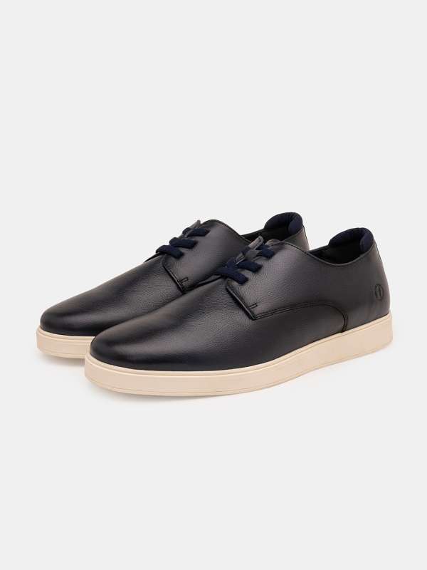 Casual Shoes For Men Buy Casual Flat Shoes For Men Myntra