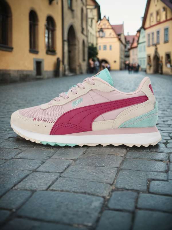 Puma nrgy comet pink top