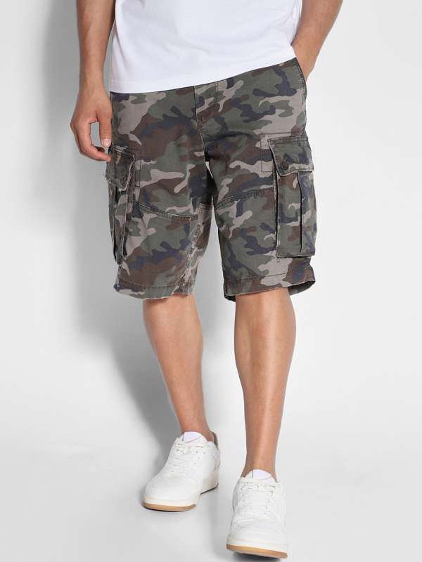 American eagle outfitters mens camo cargo shorts discount