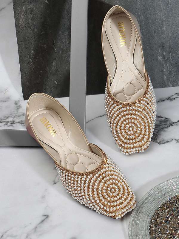 Buy Mojaris Jutti For Women Online Get Up To 80 Off Myntra