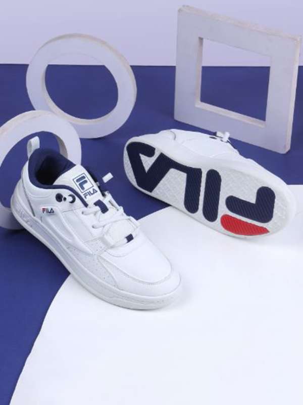 Fila plain white shoes online