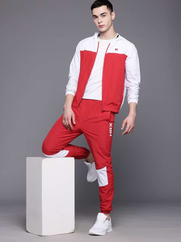 nike tracksuit lifestyle