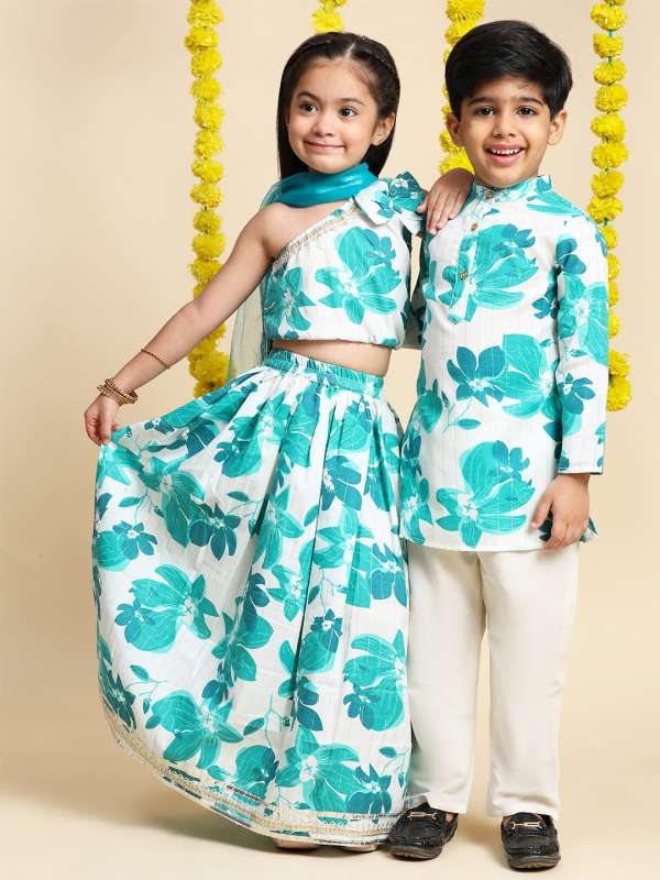Girls Lehenga Choli Get Kids Lehenga Choli Online upto 70 off at Myntra