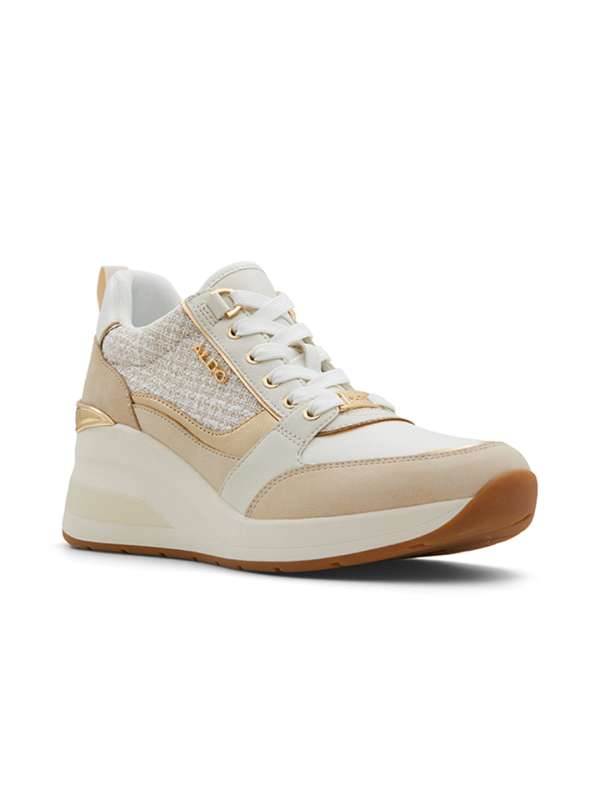 Who sells aldo shoes 2025