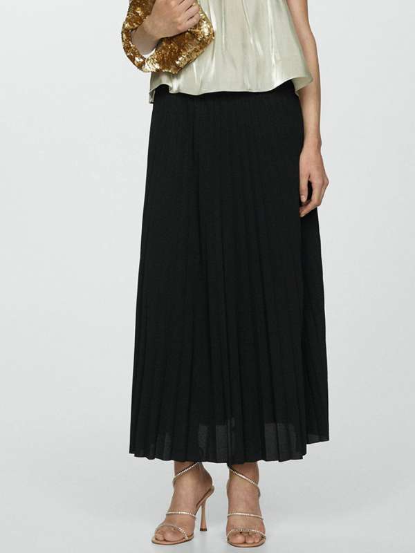 Black pleated skirt online india outlet